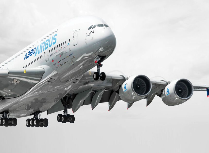 Durante años el Airbus A380 simbolizó el poder europeo frente a Boeing. Hoy sobrevive como un coloso sin reino